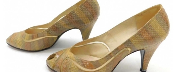 Stuart Weitzman Heels - Picture 1 of 3